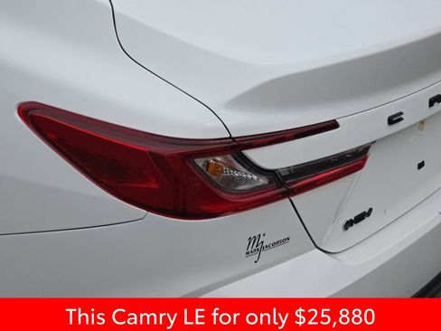 Used 2025 Toyota Camry LE FWD image 39