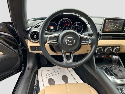 Used 2017 MAZDA MX-5 Miata RF Grand Touring image 21