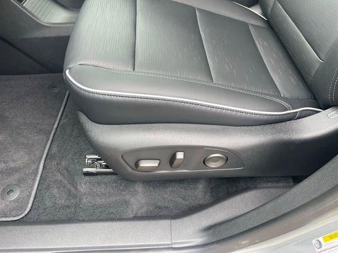 New 2026 Buick Enclave Sport Touring w/ Power Package FWD image 11