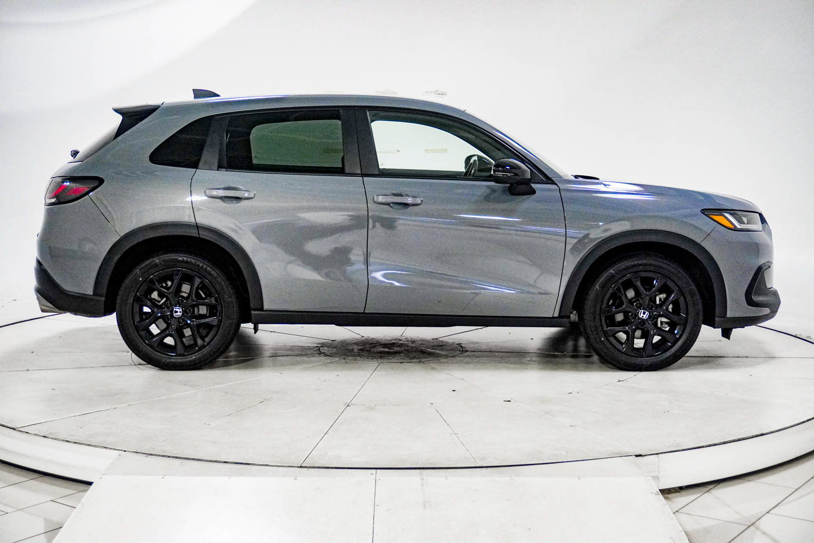 Used 2024 Honda HR-V Sport image 11