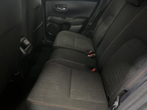 Used 2025 Honda HR-V Sport image 21