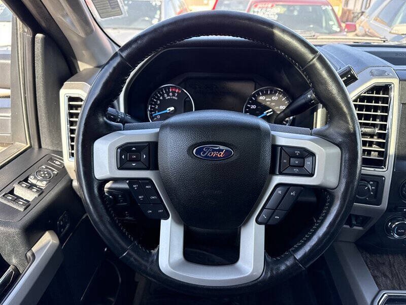 Used 2017 Ford F250 Lariat w/ Lariat Ultimate Package AWD/4WD image 25