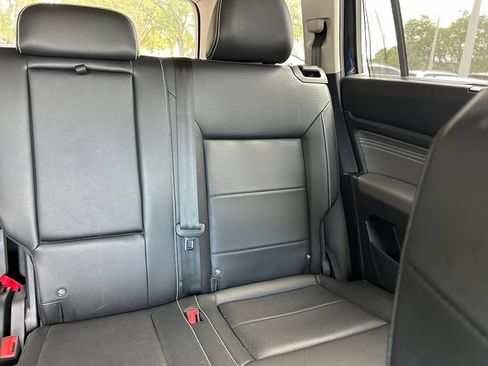 Used 2023 Volkswagen Atlas SE AWD/4WD image 14