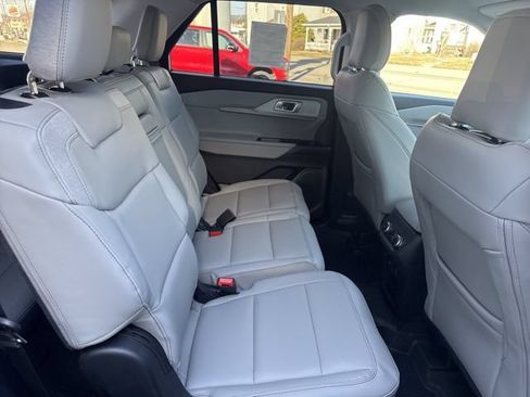 New 2026 Ford Explorer Active w/ Active Comfort Package AWD/4WD image 30