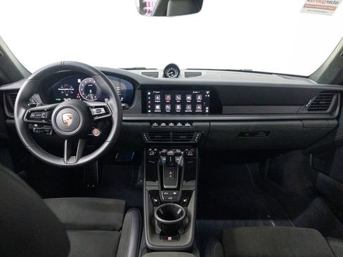 Certified 2025 Porsche 911 Carrera GTS RWD image 18