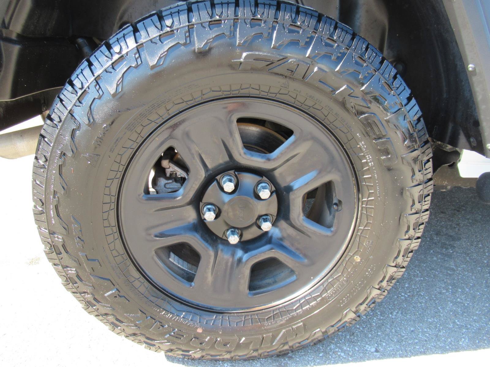 Used 2018 Jeep Wrangler Unlimited Sport S AWD/4WD image 9