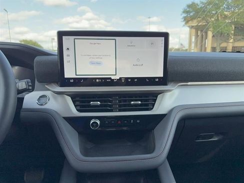 New 2026 Ford Explorer Active image 13