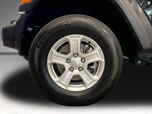 Used 2022 Jeep Wrangler Unlimited Sport AWD/4WD image 35