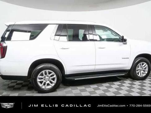 Used 2025 Chevrolet Tahoe LT AWD/4WD image 2