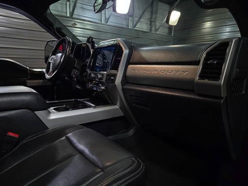 Used 2022 Ford F250 Lariat w/ Lariat Value Package image 14