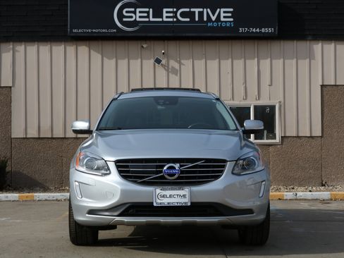 Used 2015 Volvo XC60 T5 Platinum image 2