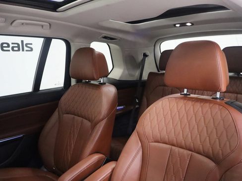 Used 2019 BMW X7 xDrive40i w/ Premium Package AWD/4WD image 19