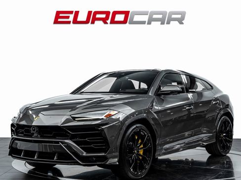 Used 2022 Lamborghini Urus image 1