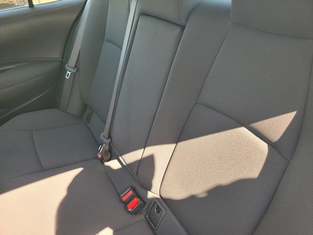 Used 2022 Toyota Corolla LE FWD image 15