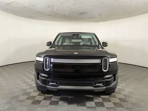 Used 2023 Rivian R1S Adventure image 2