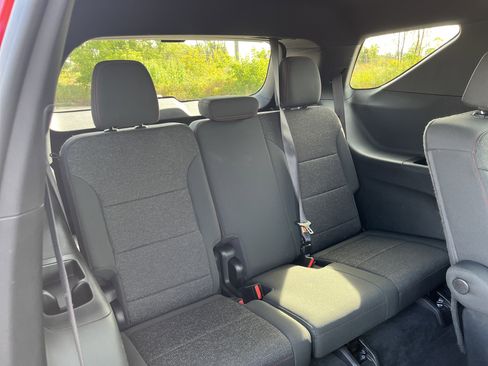 Used 2024 Chevrolet Traverse Z71 w/ Enhanced Driving Package image 16