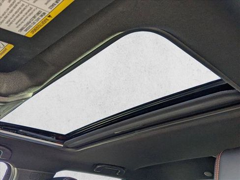 Used 2025 Nissan Frontier PRO-4X w/ Pro Premium Package image 15