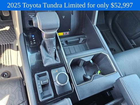 Used 2025 Toyota Tundra Limited AWD/4WD image 28
