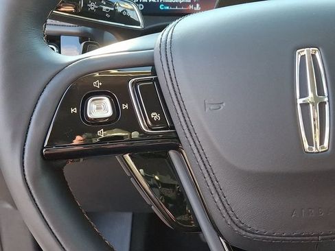 New 2026 Lincoln Aviator Reserve AWD/4WD image 18
