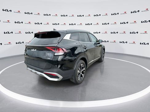 Certified 2024 Kia Sportage EX image 8