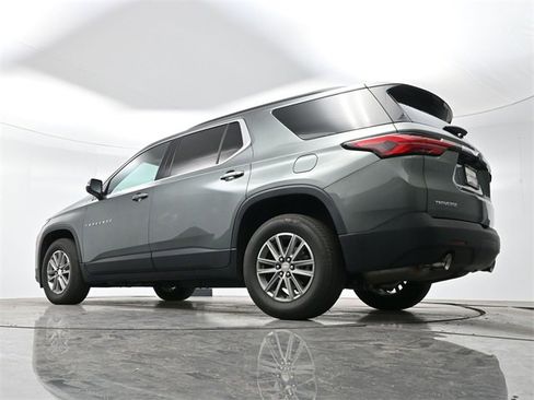 Used 2023 Chevrolet Traverse LT image 31
