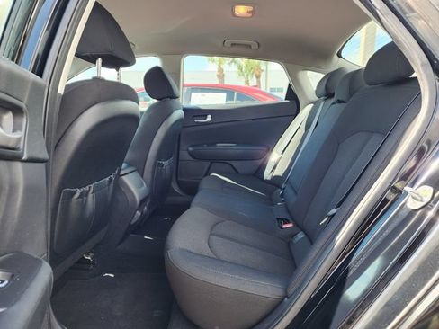 Used 2017 Kia Optima LX FWD image 12