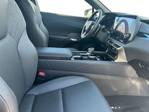 Used 2024 Lexus RX 350 FWD w/ Technology Package image 15