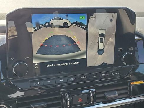 Certified 2023 Nissan Pathfinder Platinum AWD/4WD image 29