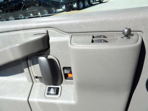 Used 2021 Chevrolet Express 2500 w/ Safety Package RWD image 15