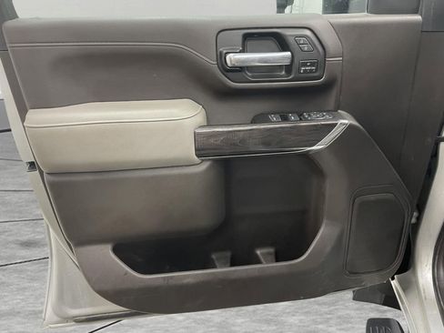 Used 2022 Chevrolet Silverado 2500 LTZ w/ LTZ Convenience Package image 8