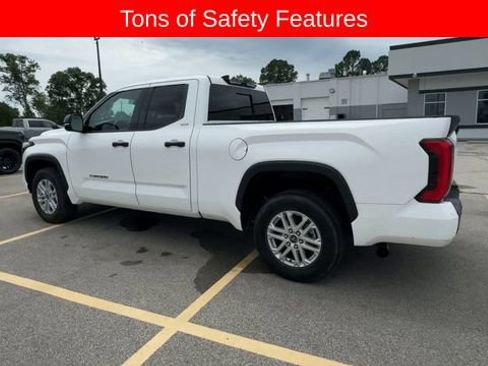 Used 2022 Toyota Tundra SR5 w/ SR5 Convenience Package RWD image 6
