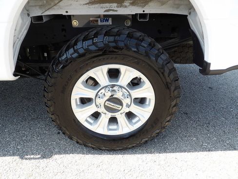 Used 2020 Ford F250 XLT w/ FX4 Off-Road Package AWD/4WD image 57