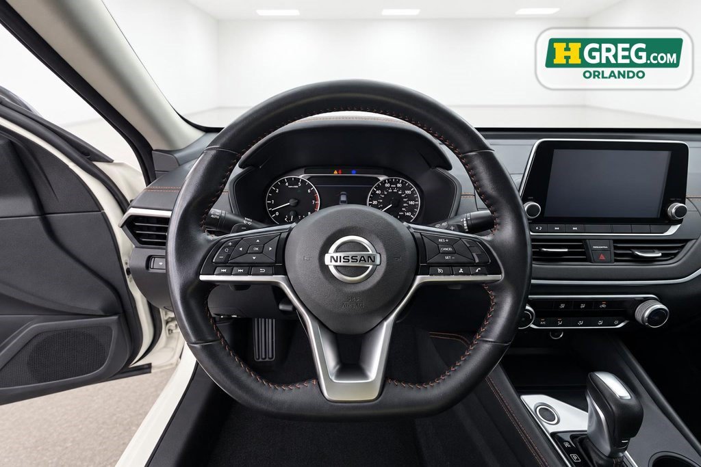Used 2020 Nissan Altima 2.5 SR FWD image 13
