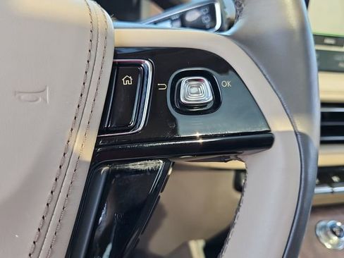 Used 2020 Lincoln Aviator Reserve w/ Equipment Group 201A image 27