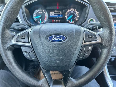 Used 2019 Ford Fusion S FWD image 16