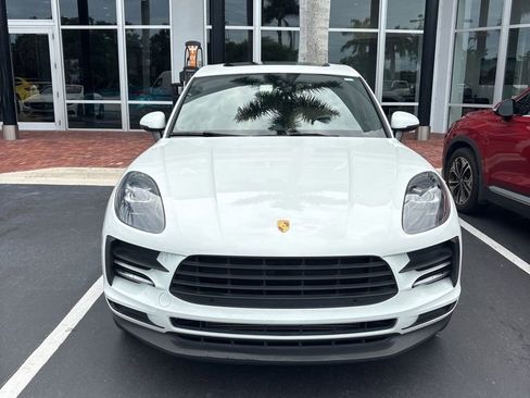 Used 2021 Porsche Macan AWD/4WD image 2