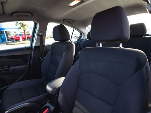 Used 2014 Chevrolet Cruze LT w/ RS Package image 21