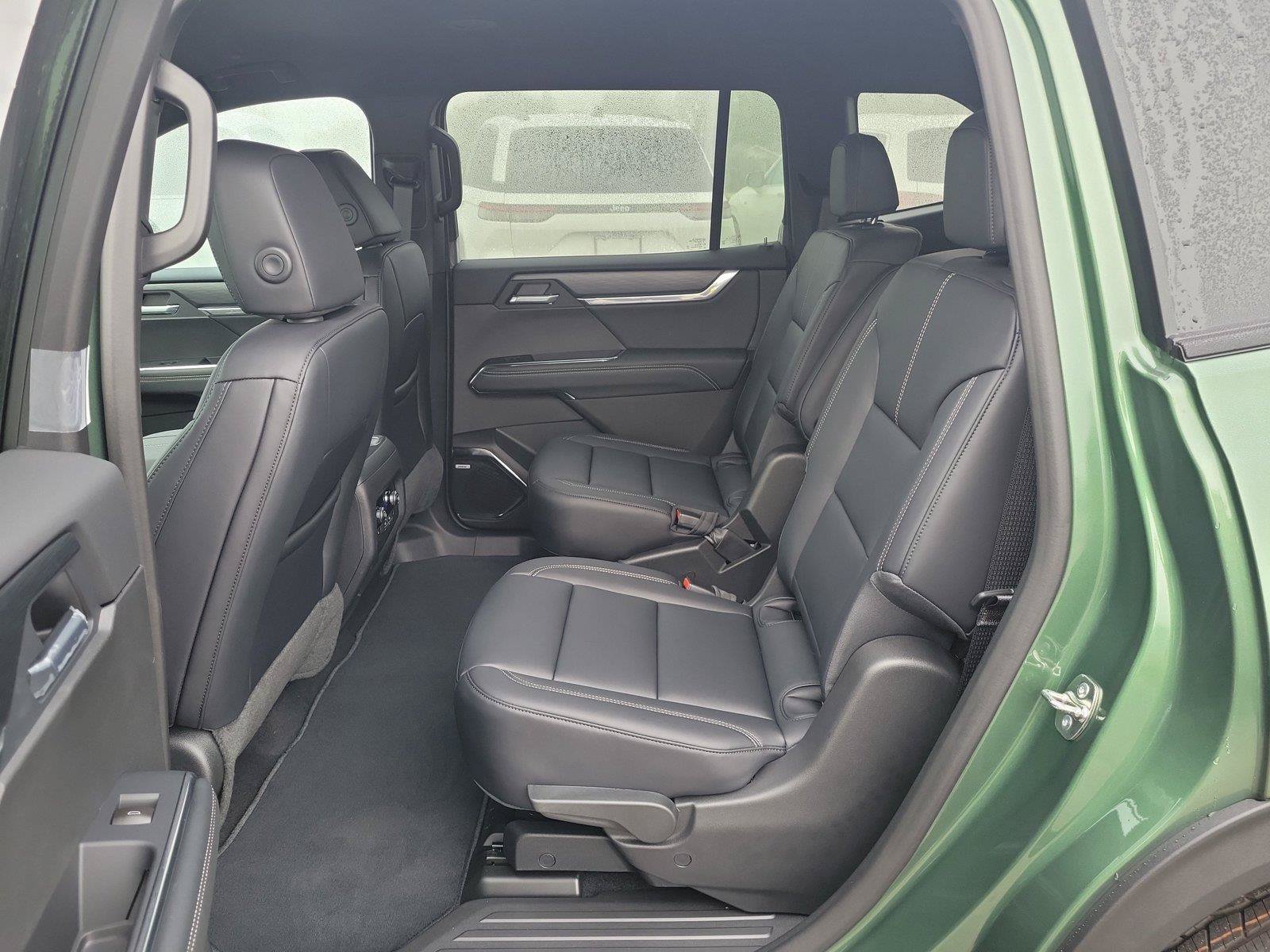 New 2027 GMC Acadia Elevation w/ Black Edition AWD/4WD image 12