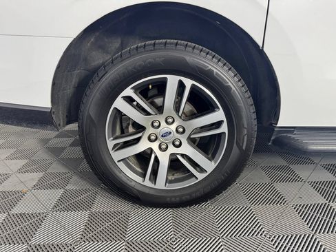 Used 2024 Ford Expedition Max Limited AWD/4WD image 14