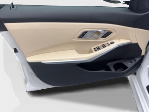 Used 2023 BMW 330i Sedan w/ Driving Assistance Package image 31