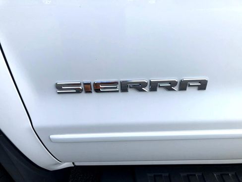 Used 2018 GMC Sierra 1500 SLE w/ SLE Value Package image 12