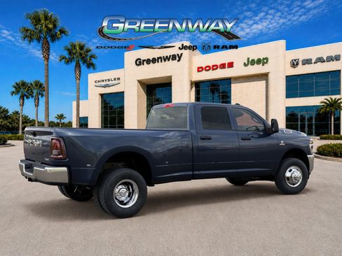 New 2026 RAM 3500 Tradesman AWD/4WD image 4