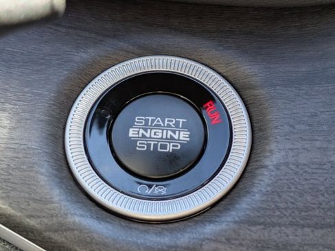 New 2025 Jeep Grand Cherokee Limited w/ Black Appearance Package image 25