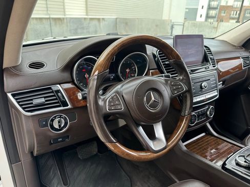 Used 2019 Mercedes-Benz GLS 550 4MATIC image 8