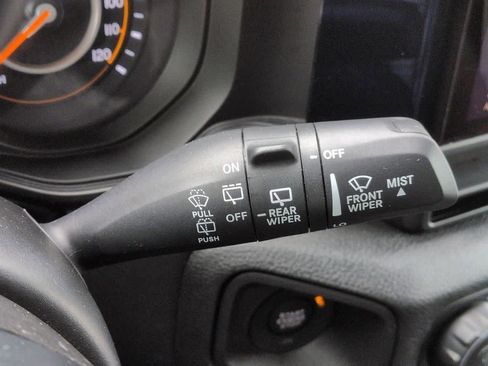Used 2025 Jeep Wrangler Unlimited Sport AWD/4WD image 23