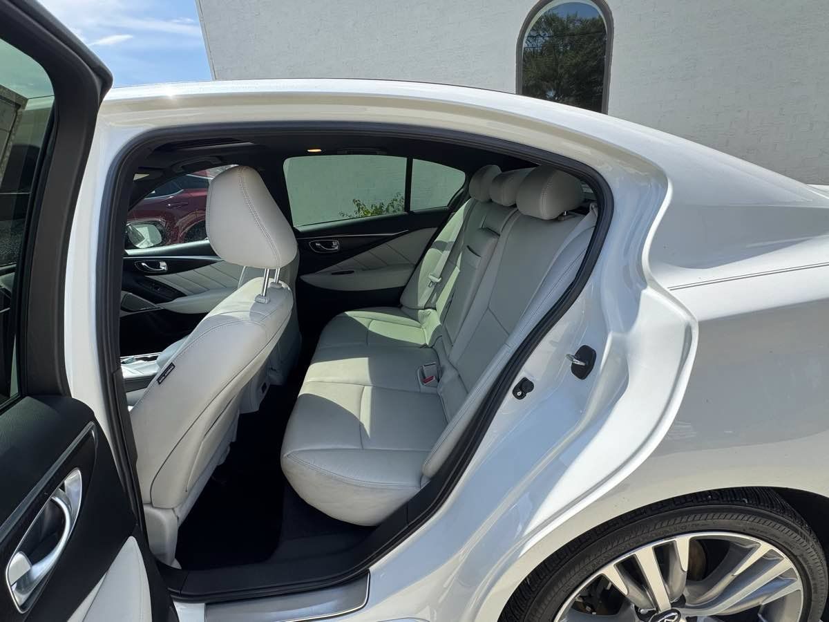 Used 2022 INFINITI Q50 Sensory AWD/4WD image 9