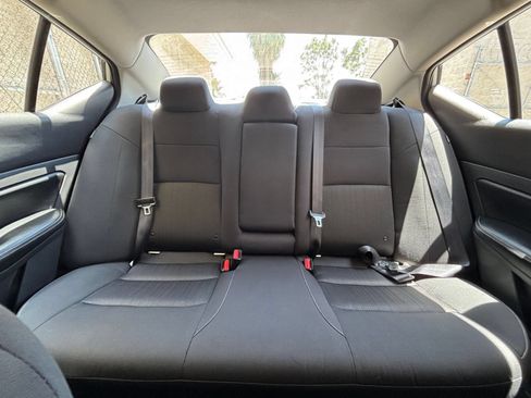 Used 2025 Nissan Altima 2.5 SV FWD image 39
