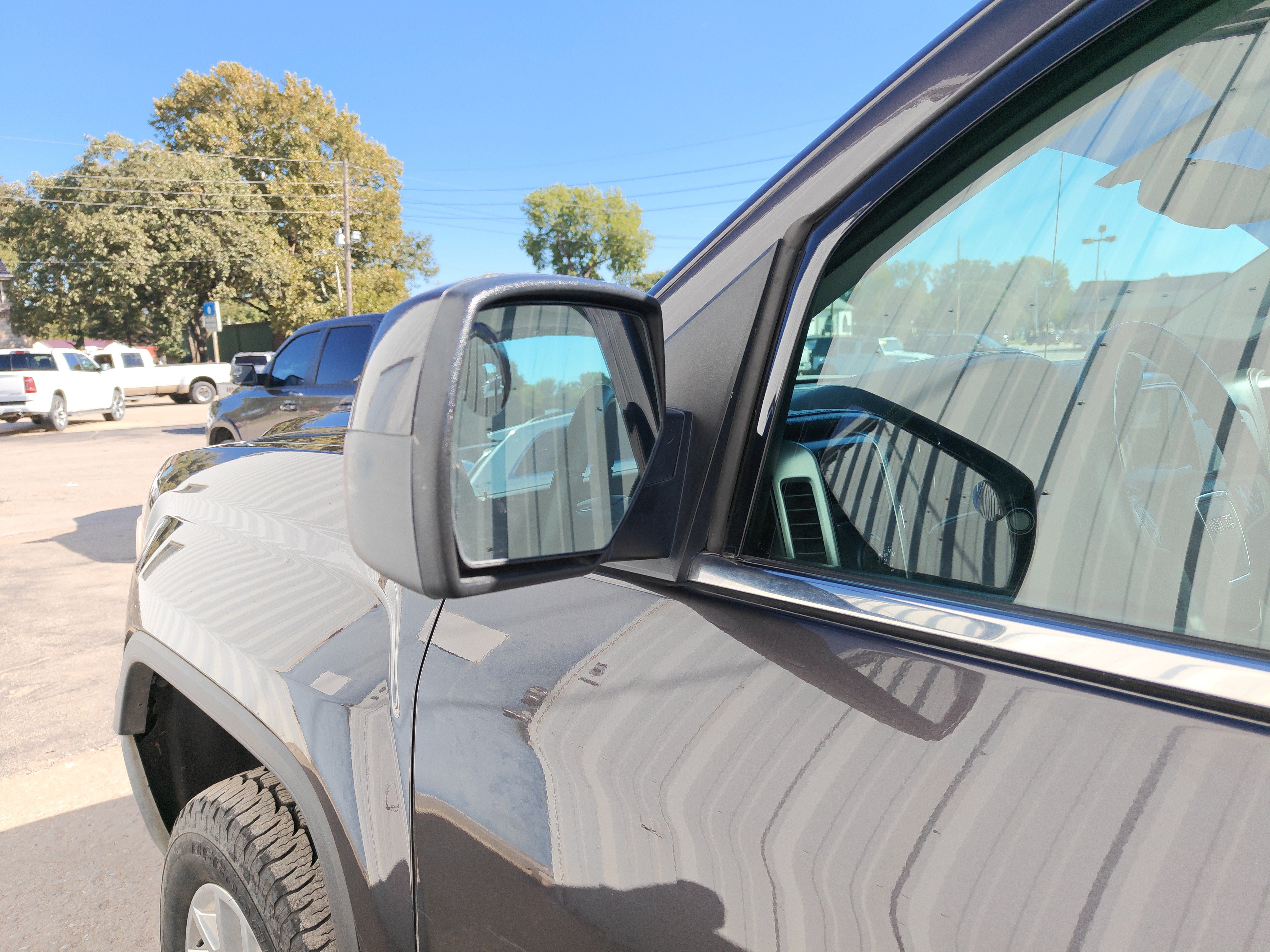 Used 2014 GMC Sierra 1500 SLE w/ SLE Value Package AWD/4WD image 10
