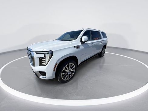 New 2026 GMC Yukon XL Denali w/ Denali Reserve Package image 4