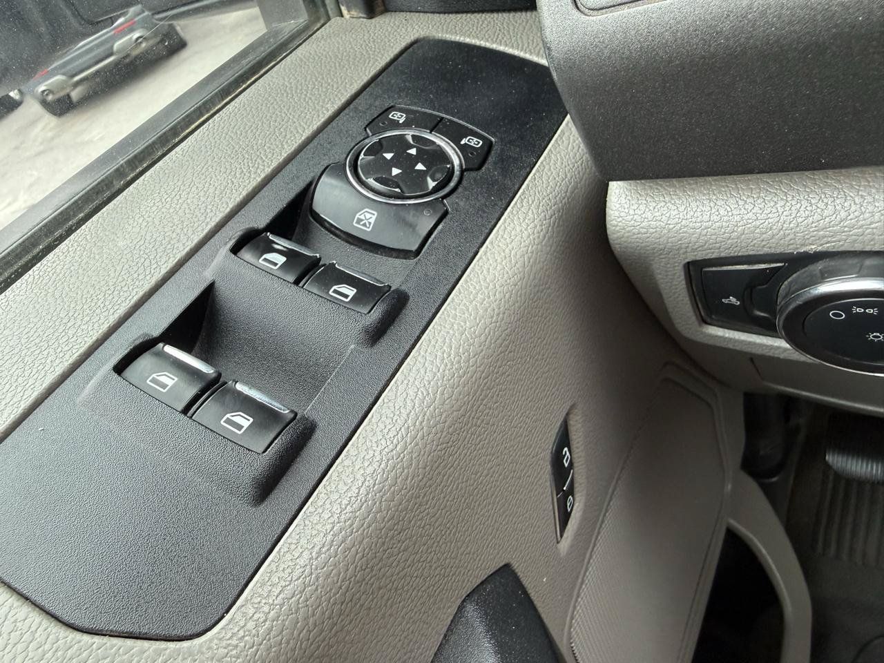 Used 2019 Ford F250 XL w/ Power Equipment Group AWD/4WD image 27
